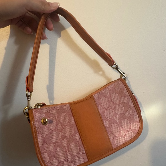 Coach Pink and Orange Swinger Signature Jacquard Shoulder Bag - Picture 2 of 7
